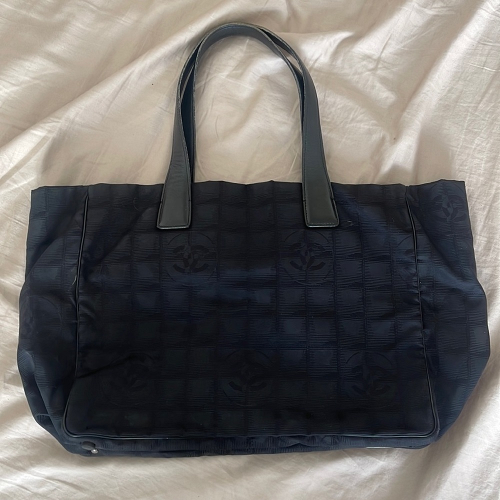 Chanel Travel Line Black Tote Bag 🖤